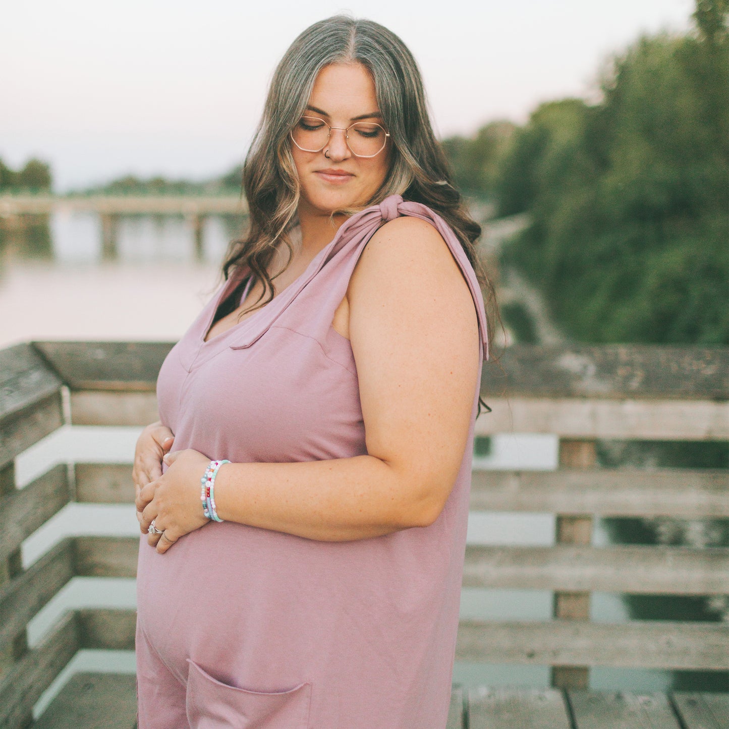 hum x honey women's romper - mauve.